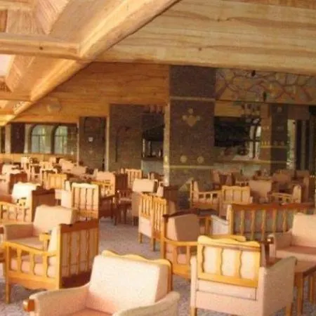 Otel Defne Garden Side