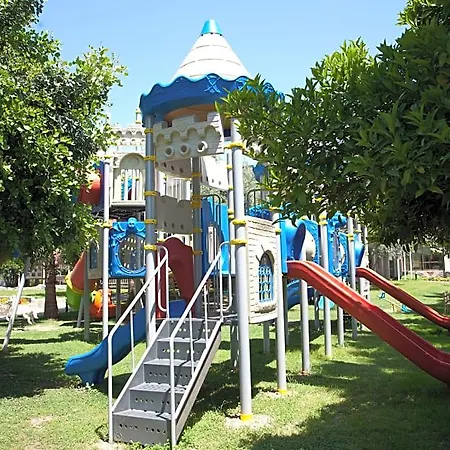 Hotel Defne Garden 4*