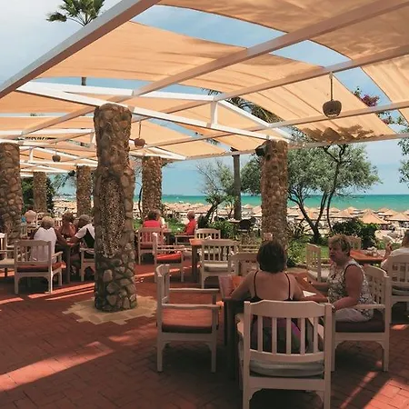 Ξενοδοχείο Defne Garden 4*